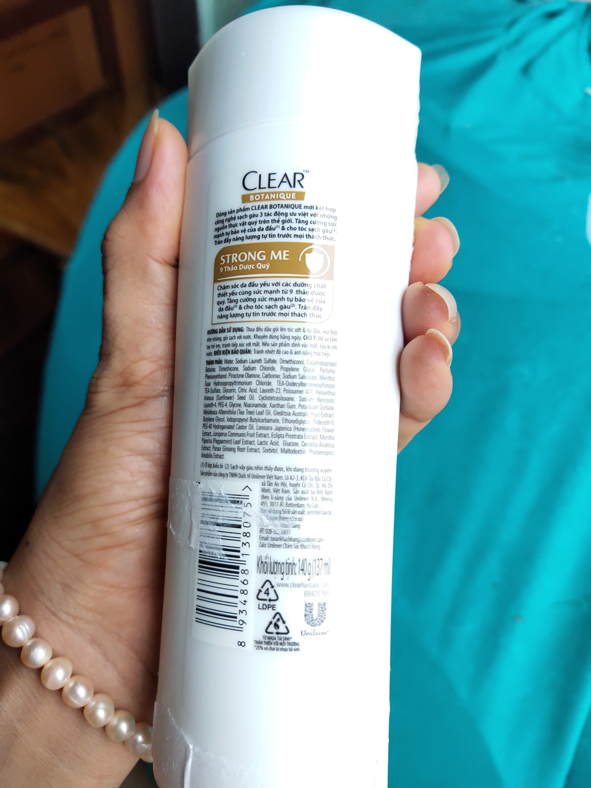 Dầu gội Clear thảo dược 140g (137ml)