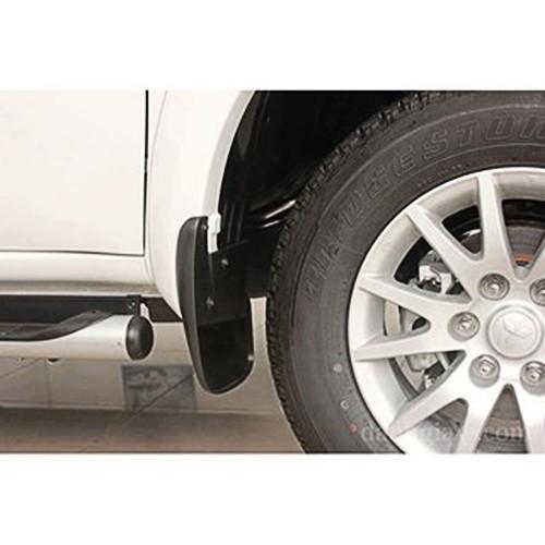 Chắn bùn xe Toyota Innova