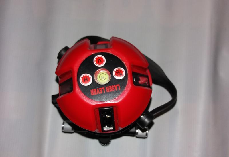 conbo máy cân mực laser 5 tia và chân máy