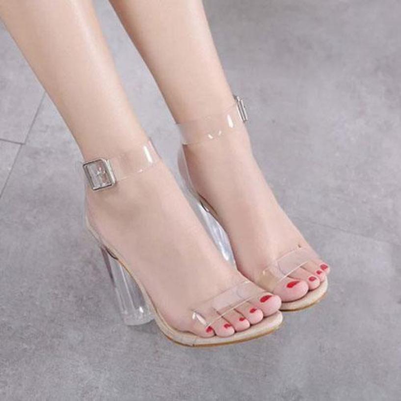 Giày cao gót vuông trong 9cm quai trong giá rẻ