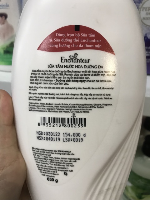 Sữa Tắm Enchanteur Charming 650G