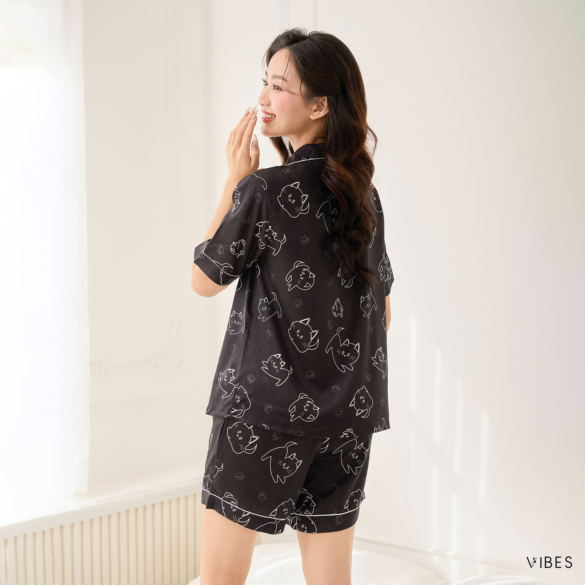 VIBES Pijama ngắn Lụa xước Mimi Py Set