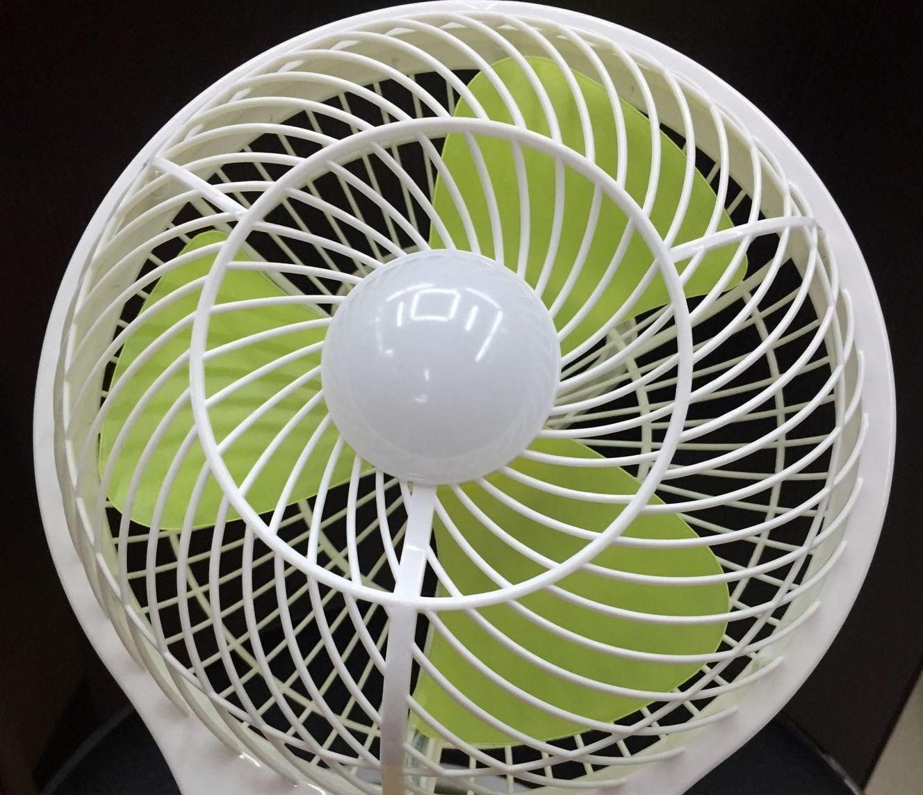 Quạt sạt điện kiêm đèn led phát sáng