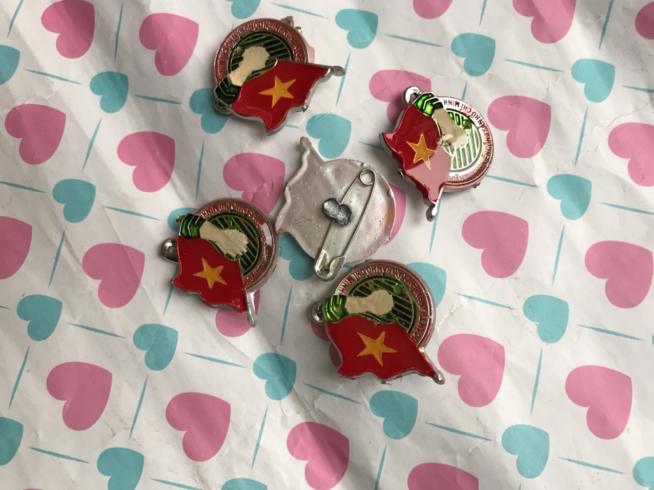 Bộ 10 Huy hiệu đoàn