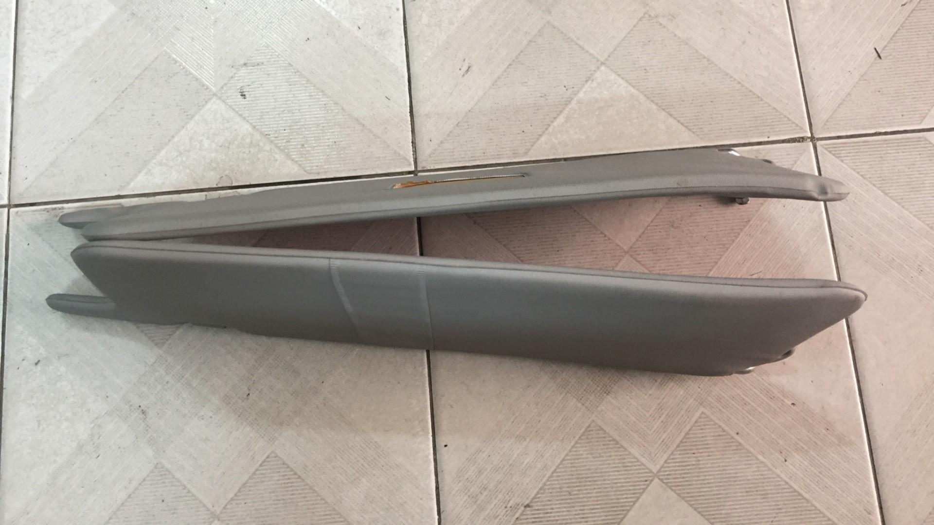 Tấm chắn nắng trong xe Suzuki Wagon R+