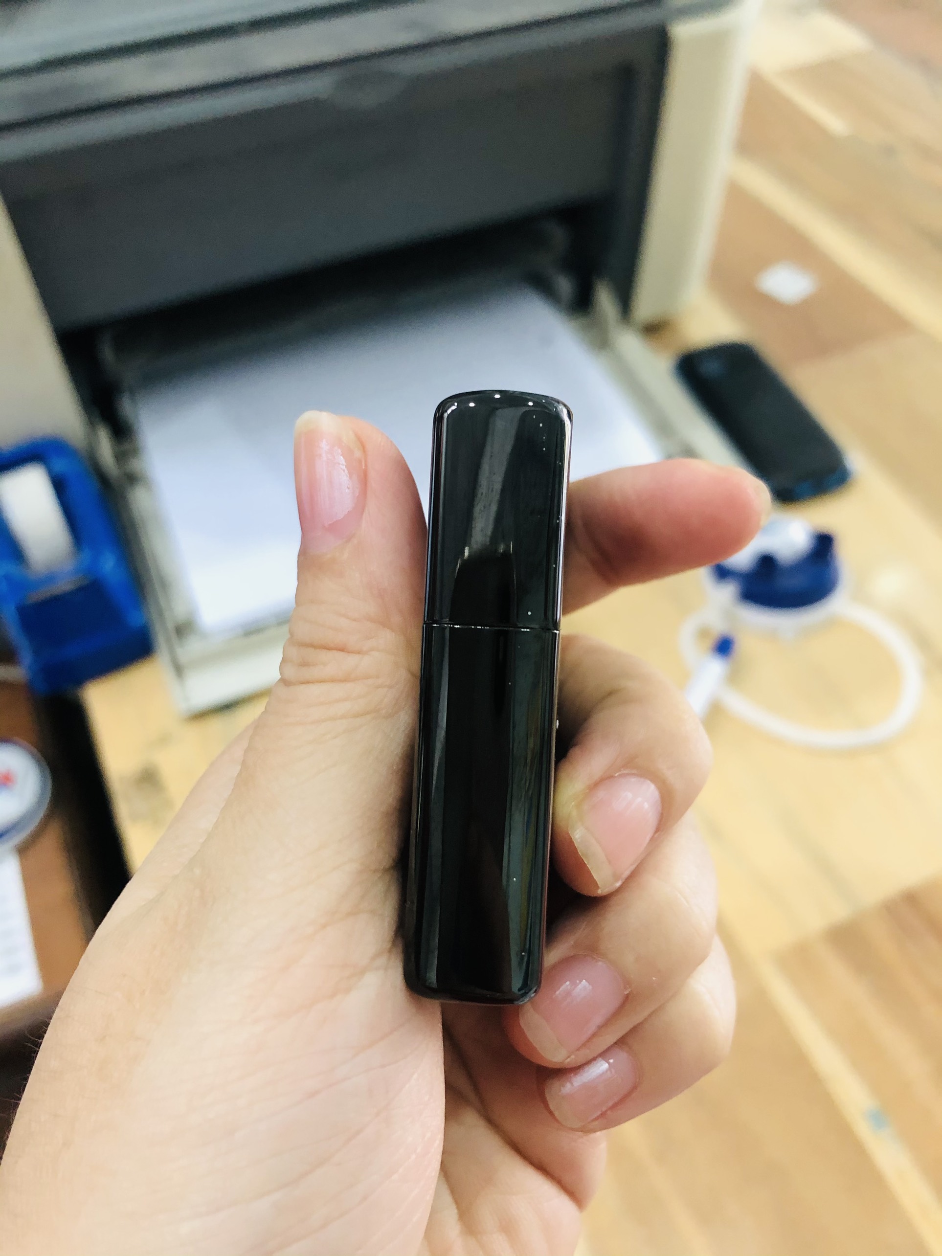 BẬT LỬA ZIPPO CHÓ SÓI ĐEN BÓNG