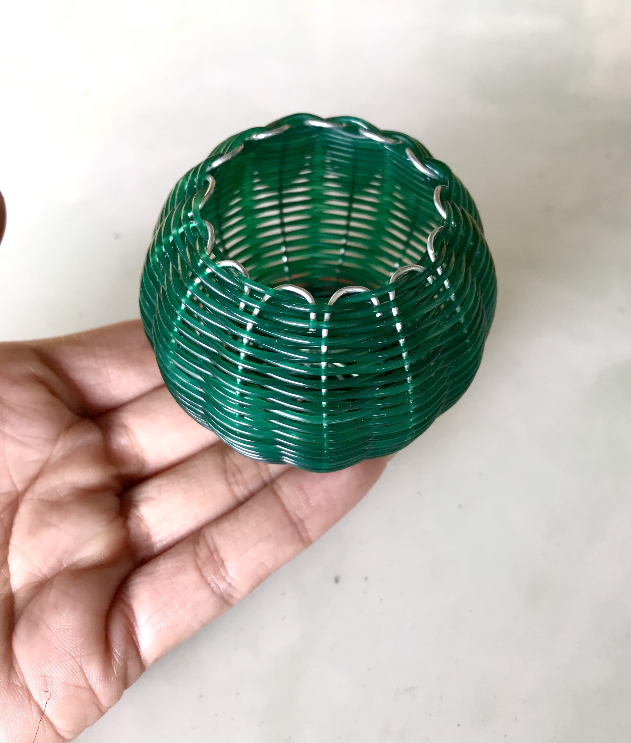Chia sẻ: 0 rọ cước đựng lúa, kê cho chim cu gáy (cóng)