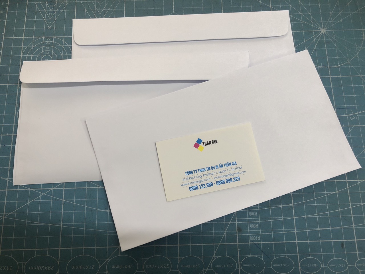 Bao thư trắng 25x35 (F100)