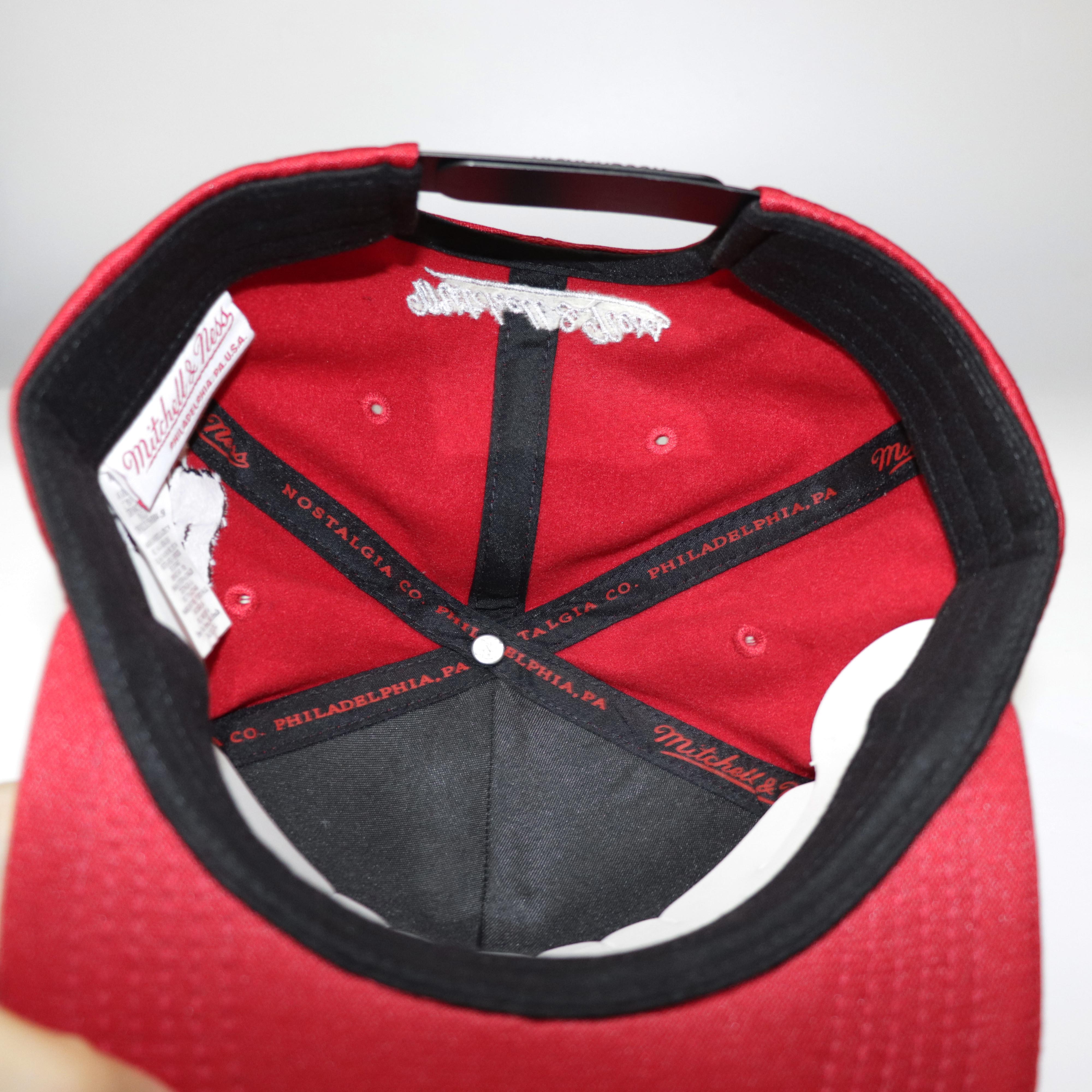 Nón Snapback NHS BullNBAĐ Đỏ Đô Logo thêu 3D .
