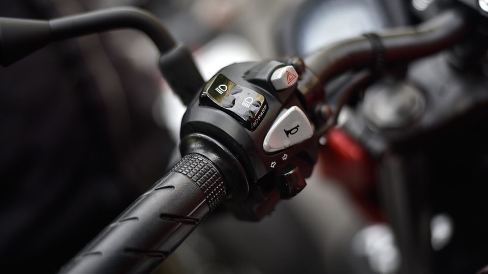 CÙM CÔNG TẮC TRÁI CB650F ZIN - MOD DÂY CHO VARIO