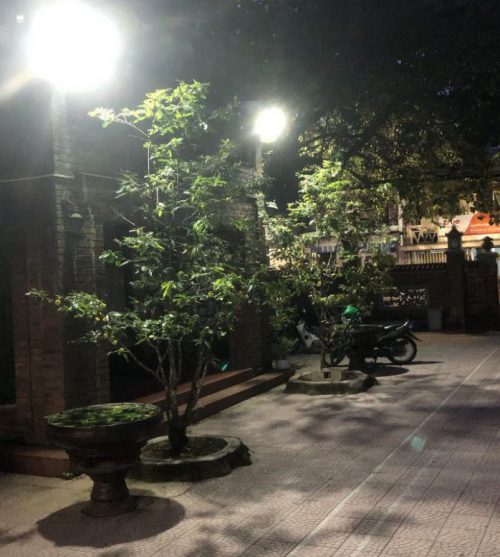 Đèn pha năng lượng mặt trời – Đèn pha led solar light 40w - 100w - 200w - 300w
