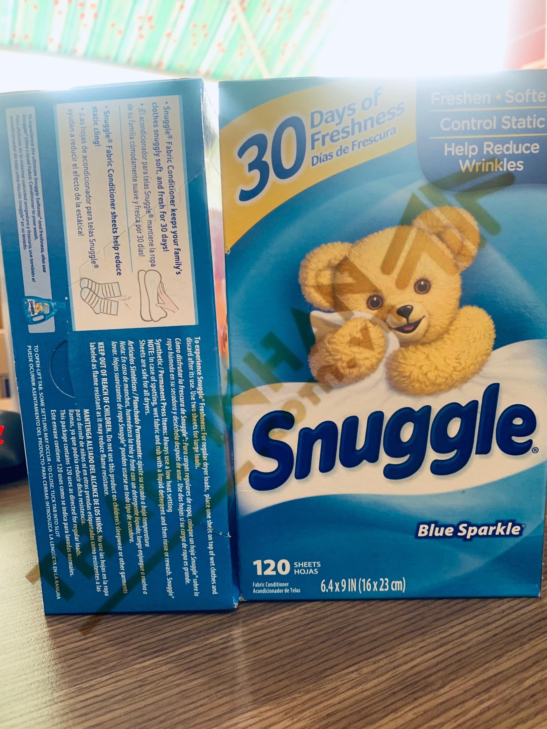 Hộp giấy thơm Snuggle Gấu (120 tờ)
