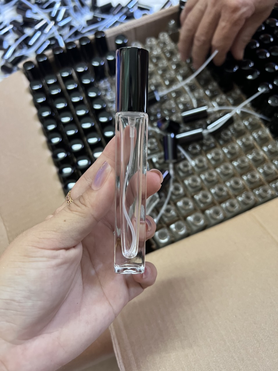 Combo 5 chai chiết nước hoa vuông 10ml nắp đen