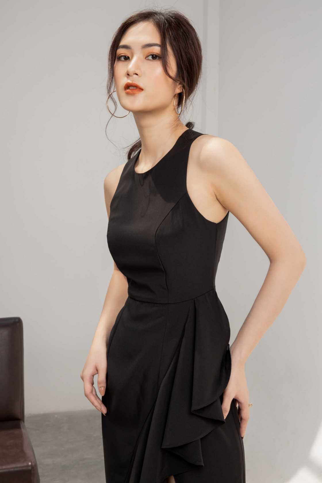 Đầm dự tiệc bèo nhún ôm body xẻ tà lụa Ý mịn mát