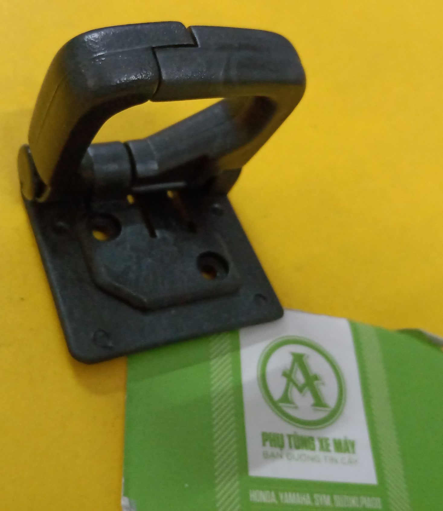 Móc treo đồ SH, Lead