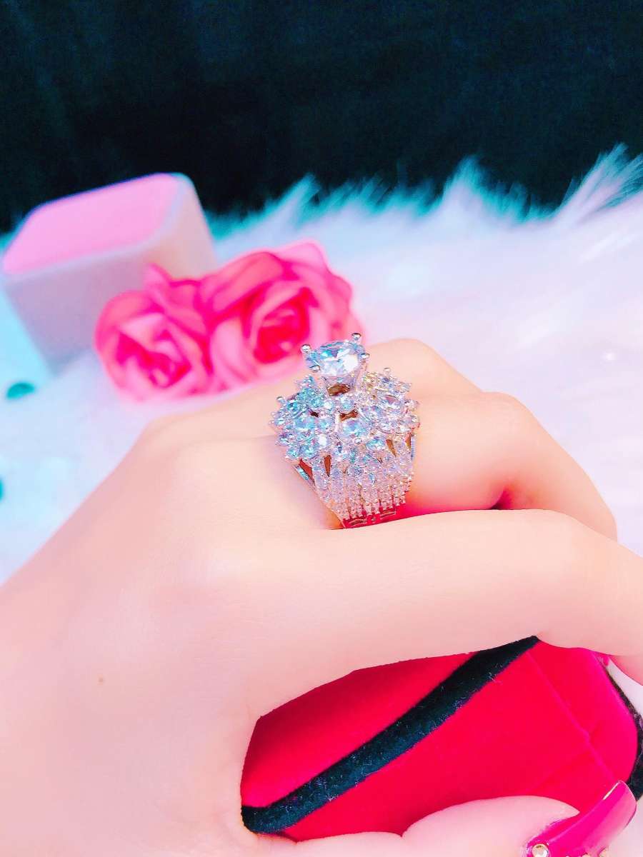 Nhẫn nữ Bạch Kim, nhẫn nữ dát bạch kim cao cấp cẩm tú cầu hoa đính kết đá pha lê nhiều màu sắc rực rỡ lung linh sáng siêu lấp lánh N034 - đeo đi tiệc đi chơi làm công sở cực sang chảnh và quý phái