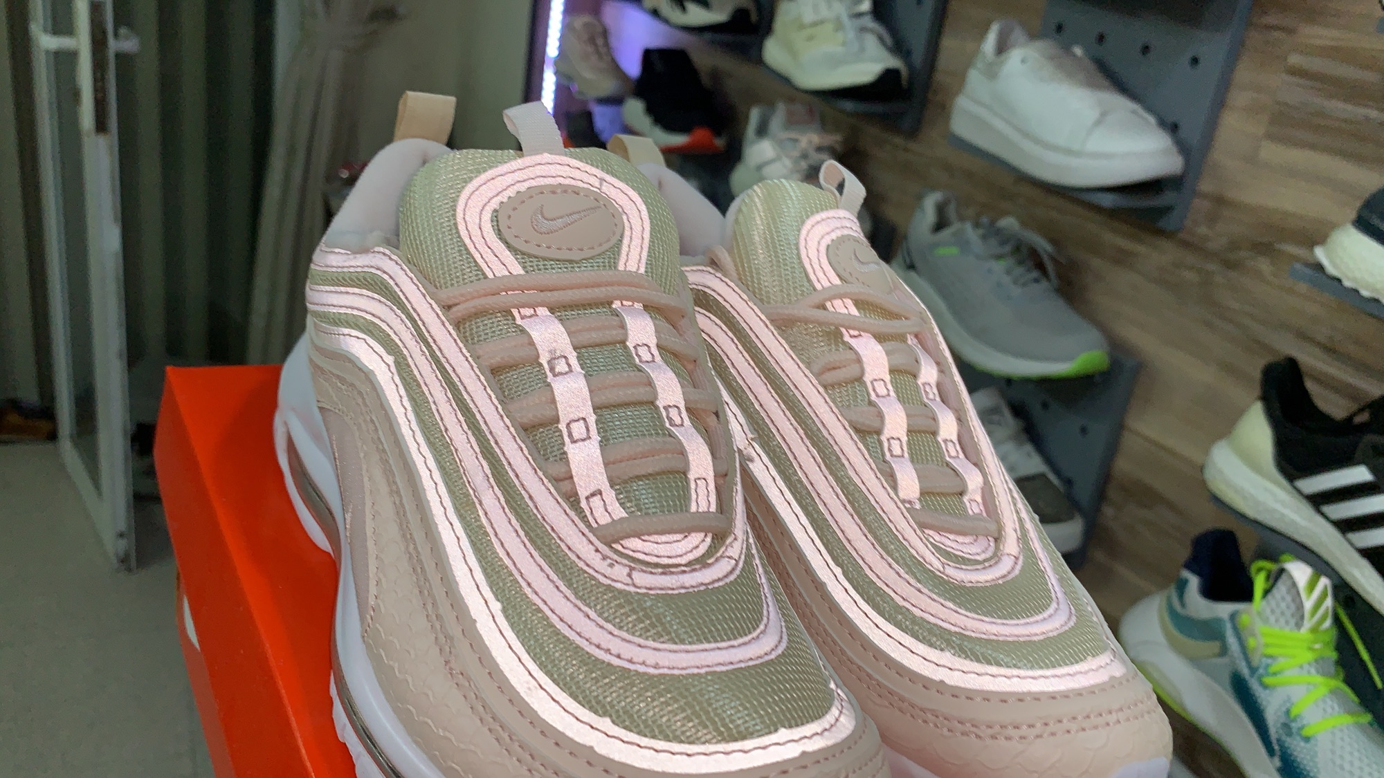 GIÀY THỂ THAO NỮ AIR MAX 97 HỒNG PINK