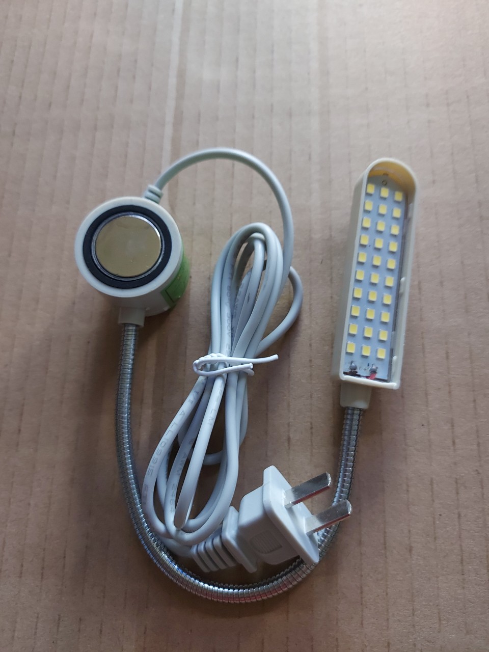 đen led 30 bóng siêu sáng