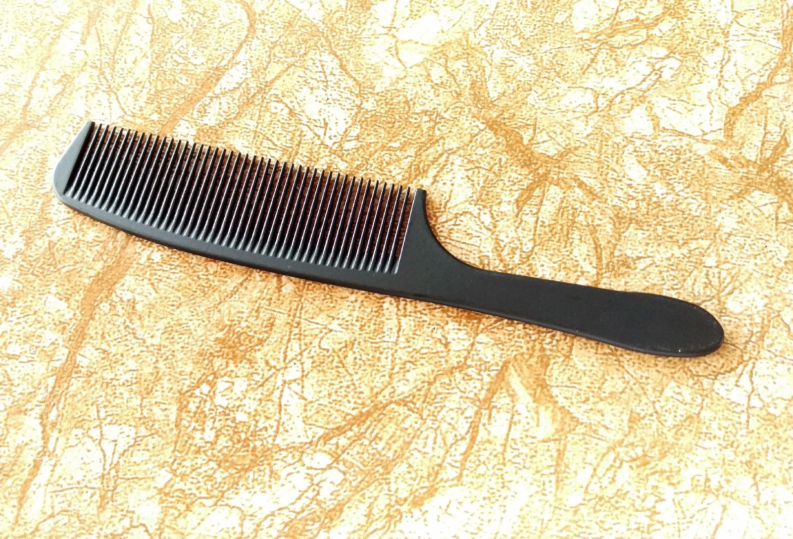 Lược cắt tóc TONI&GUY đen 0511