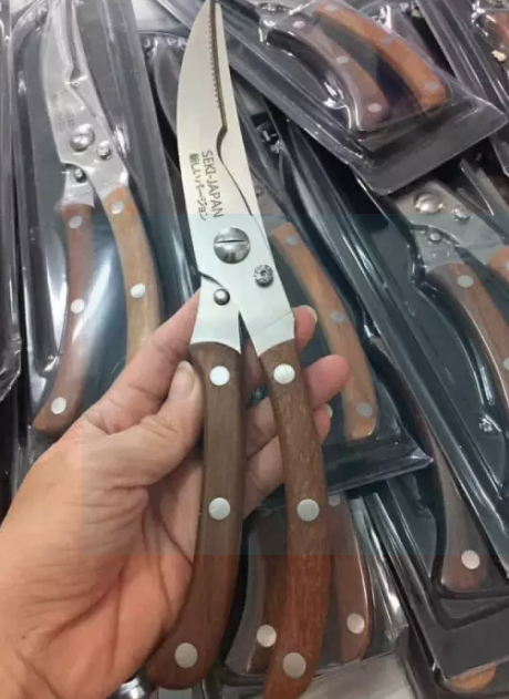 Kéo cắt Gà, Vịt cán gỗ Seki Japan