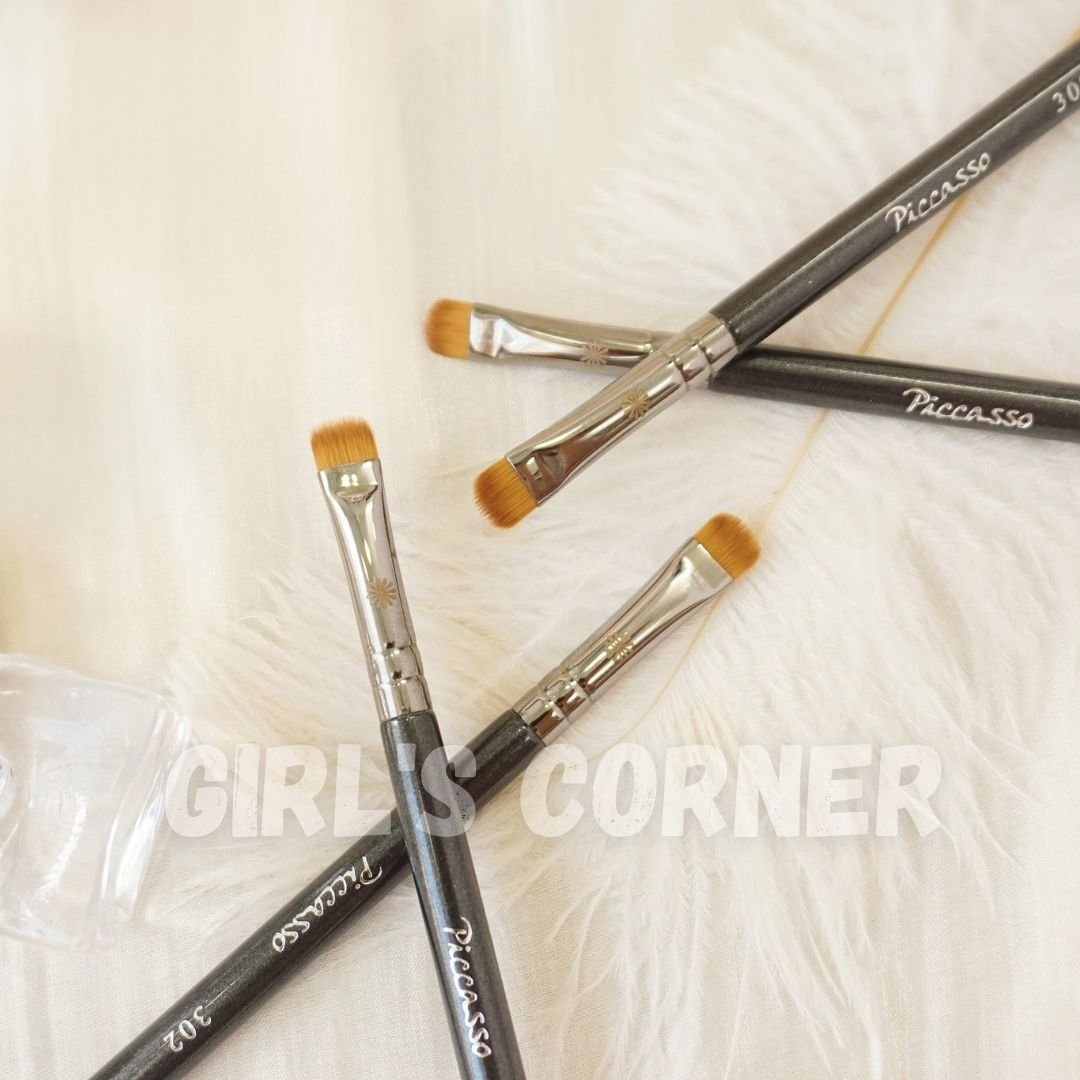 [HCM]Cọ mí dưới - liner Piccasso 302