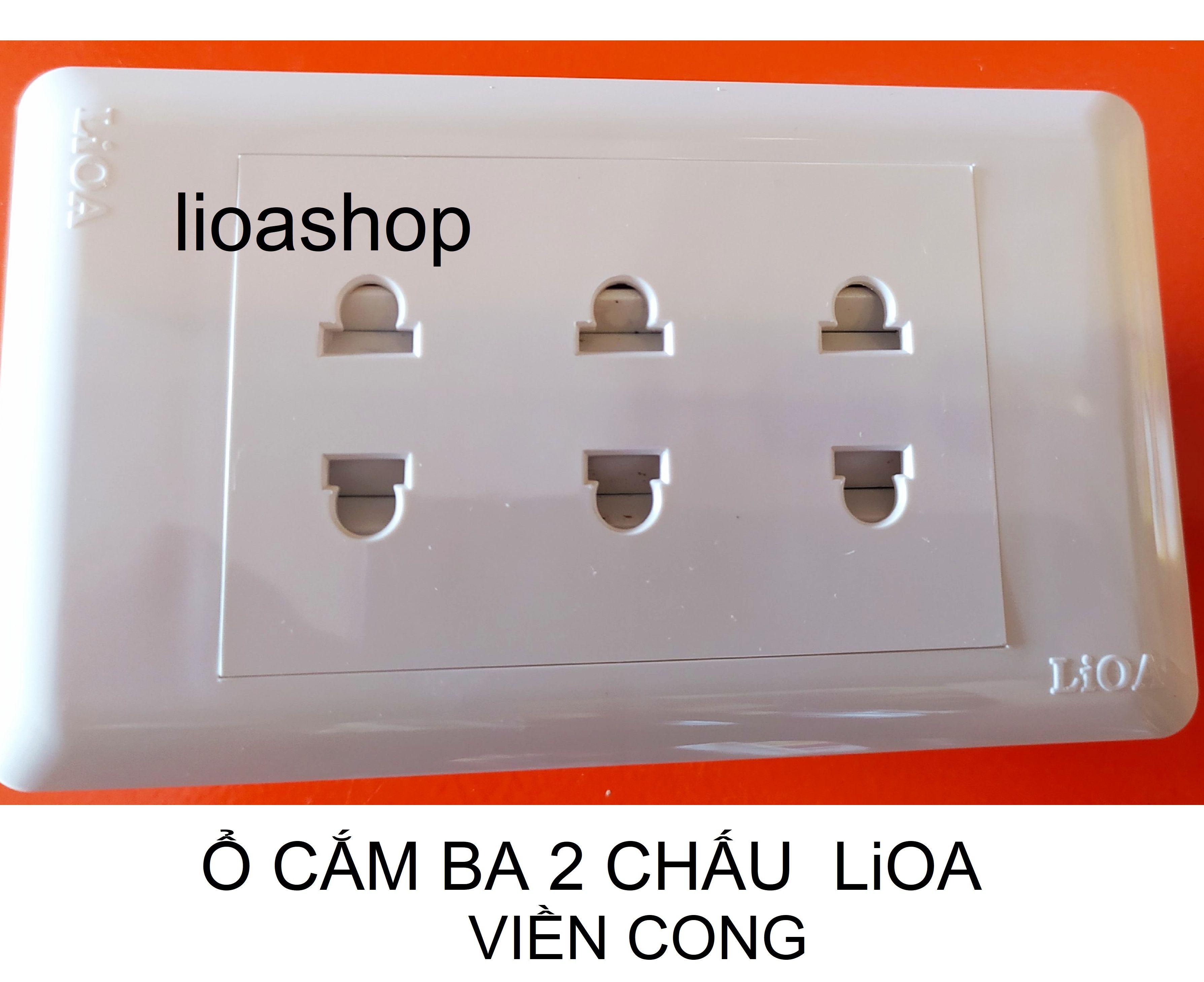 Ổ ba 2 chấu lioa