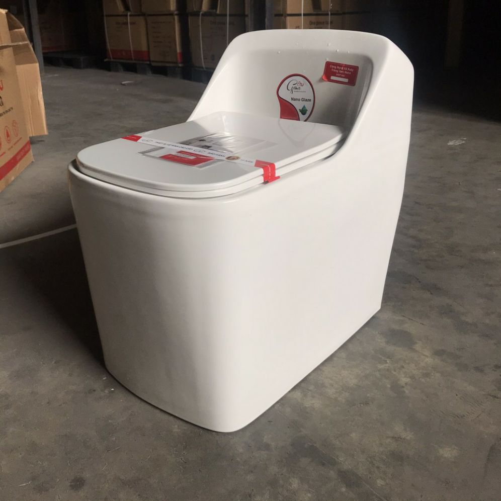 Bồn cầu nguyên khối giá gốc 8000000đ