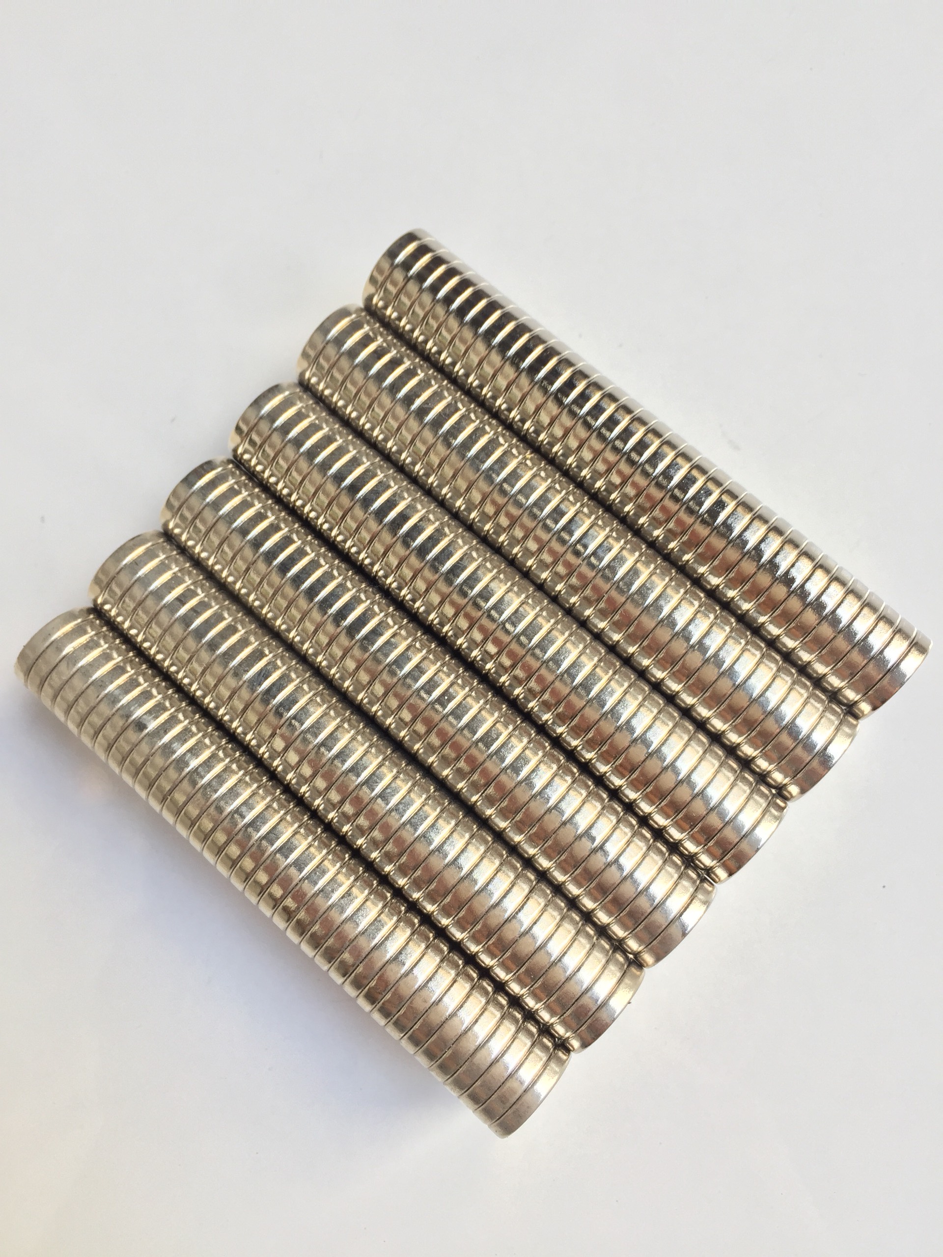 [HCM]Viên Nam Châm Đất Hiếm Ø 14x2mm lỗ M4 ( Từ Tính Hút Cực Mạnh ) Mã N38