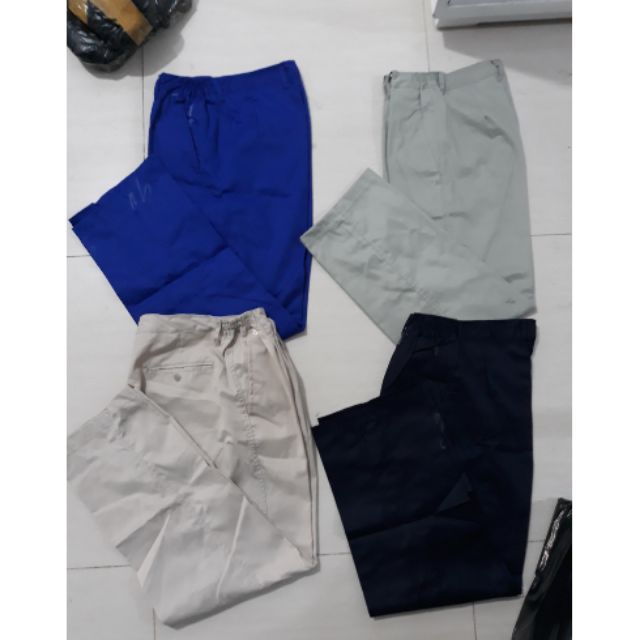 Quần bảo hộ bán lẻ