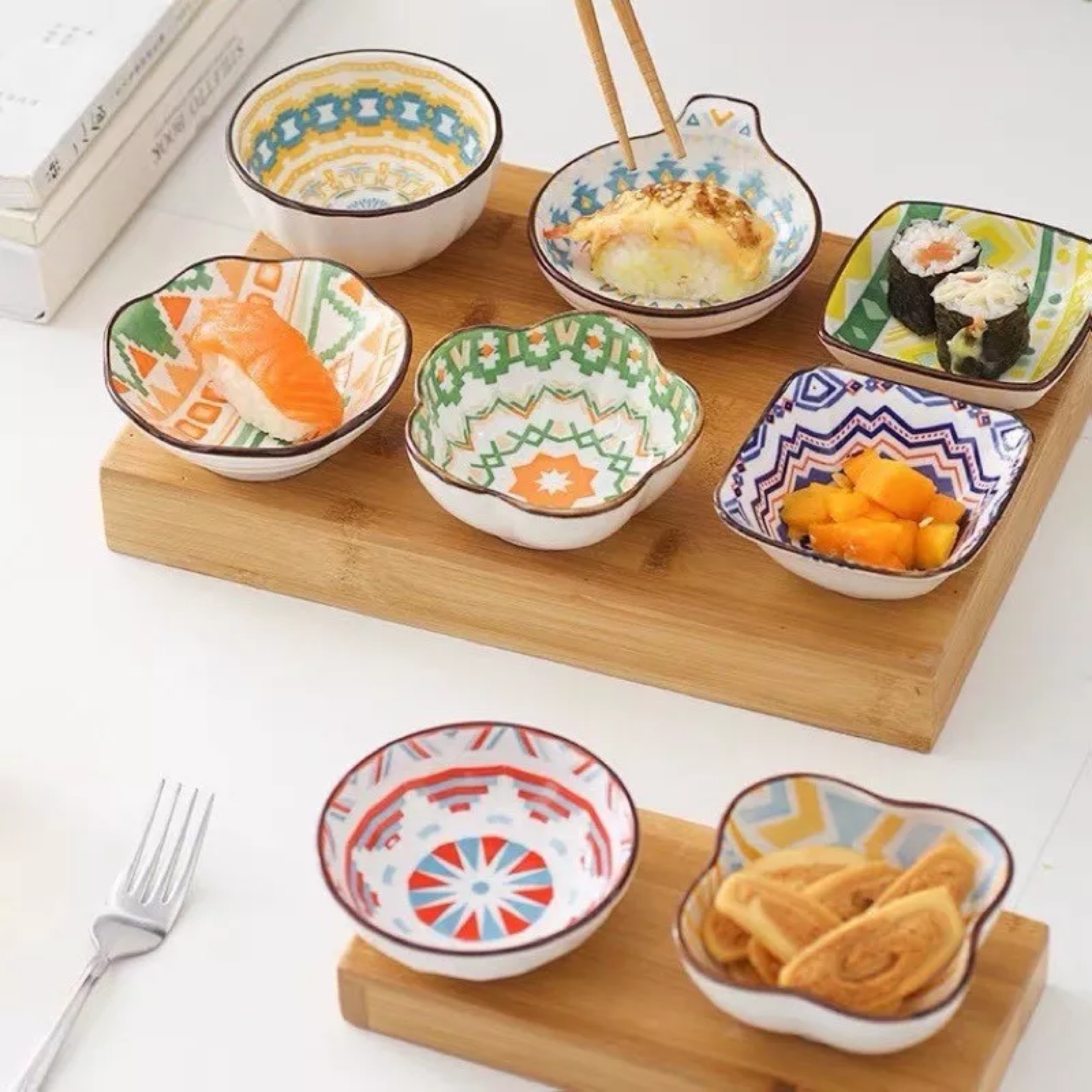 Set of 6 High-class Japanese Porcelain Bowls, Vitage Style Dipping Sauce Bowls