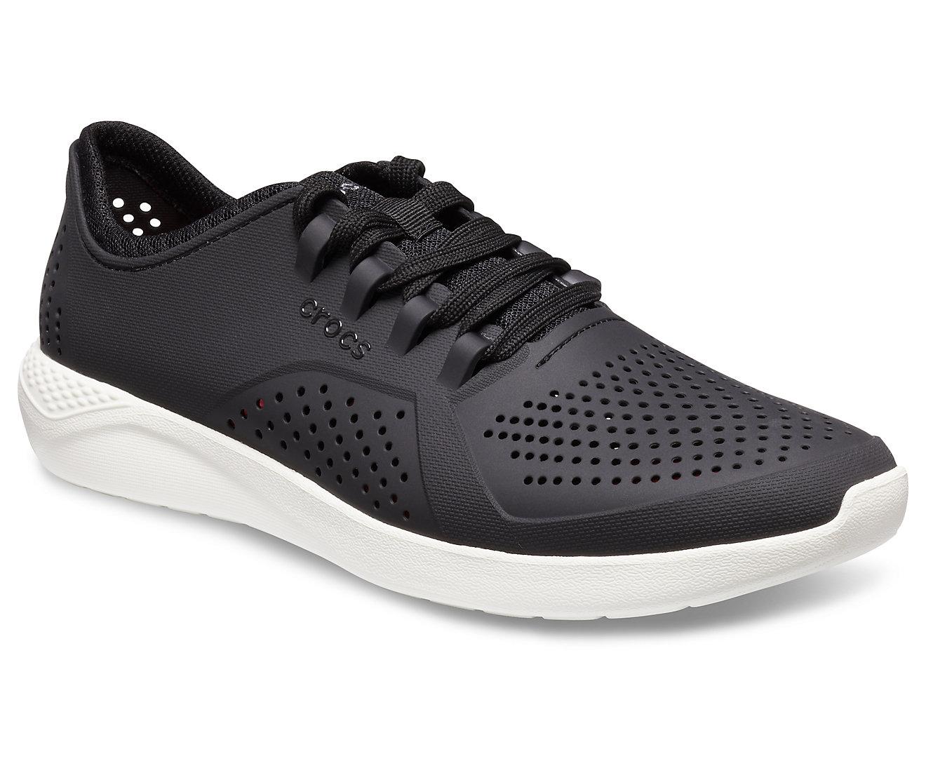 Giày nhựa buộc dây Crocs. Literide Pacer (Màu đen)