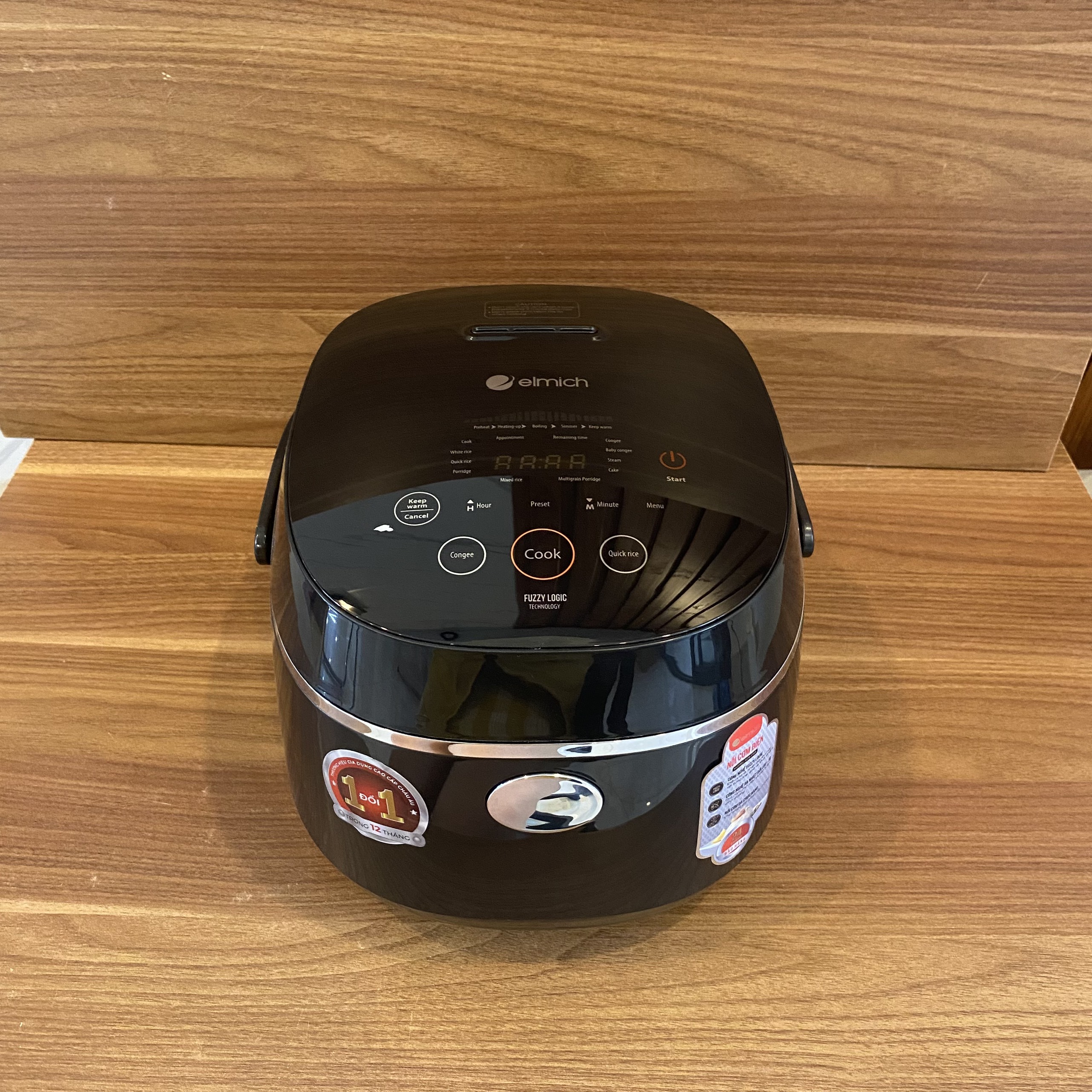 Nồi cơm điện tử Elmich RCE-1789   (Dung Tích 1,2L - Công Suất 500W - Mầu Đen)