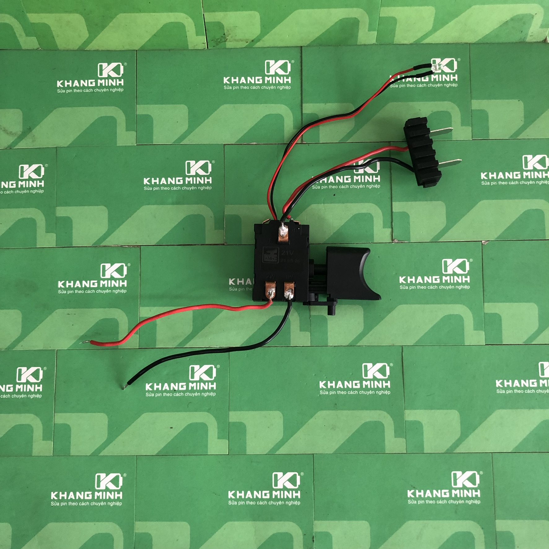 Công Tắc cò máy khoan pin đa năng 7.2V - 21V 15A max