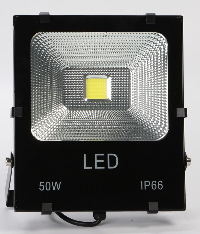 Đèn Pha LED 50W Bảo hành 2 năm