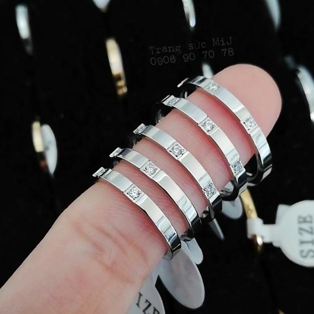 [GIÁ 1 CHIẾC] NHẪN TITAN ĐÍNH 3 ĐÁ MÀU TRẮNG