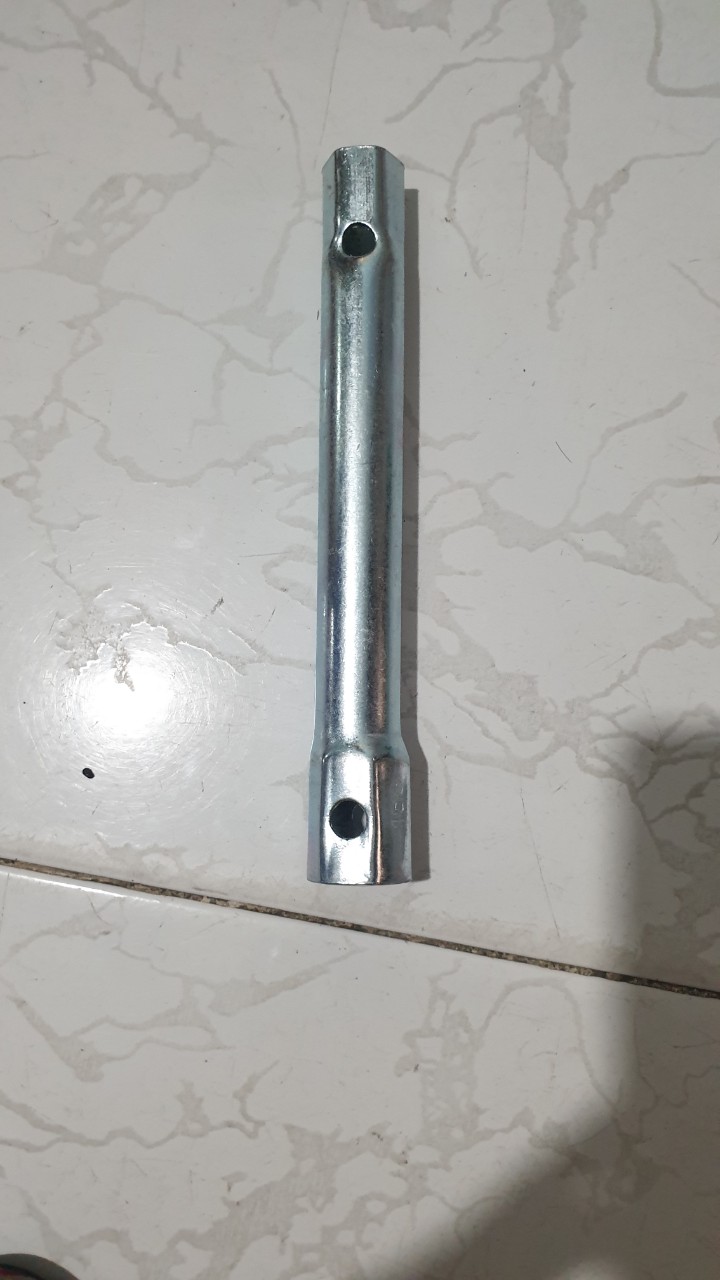 Típ mở bugi 17 x 21 / tuýp mở bugi máy nổ (2 CÁI)