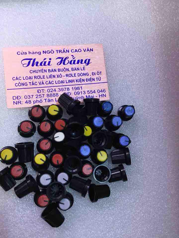 Núm cho chiết áp nhựa các màu giá 100 chiếc