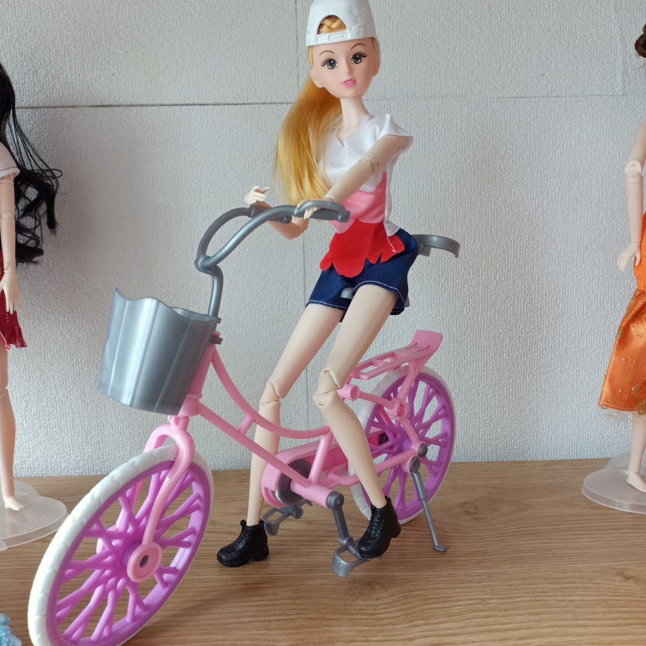 Đồ chơi búp bê - xe đạp cho búp bê barbie size 30cm