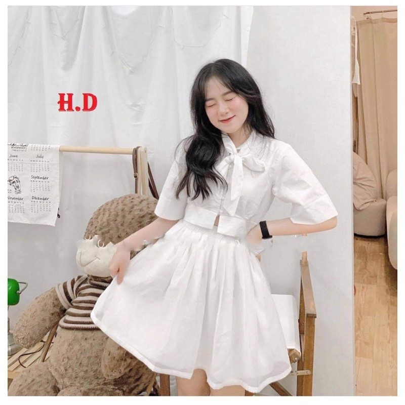 Set bộ áo nơ cổ chân váy xòe điệu đà