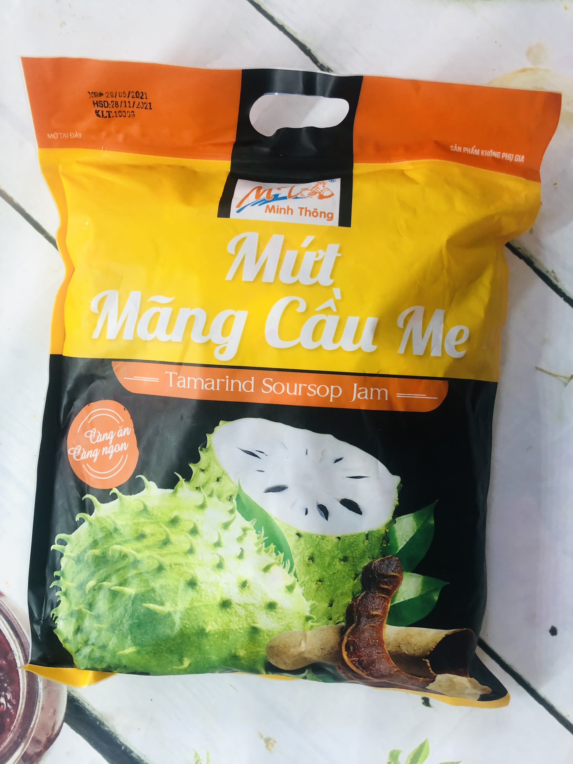 Gói 200g mứt mãng cầu me