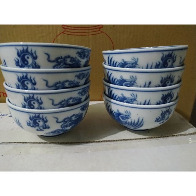 Bát cơm cúng trên ban thờ