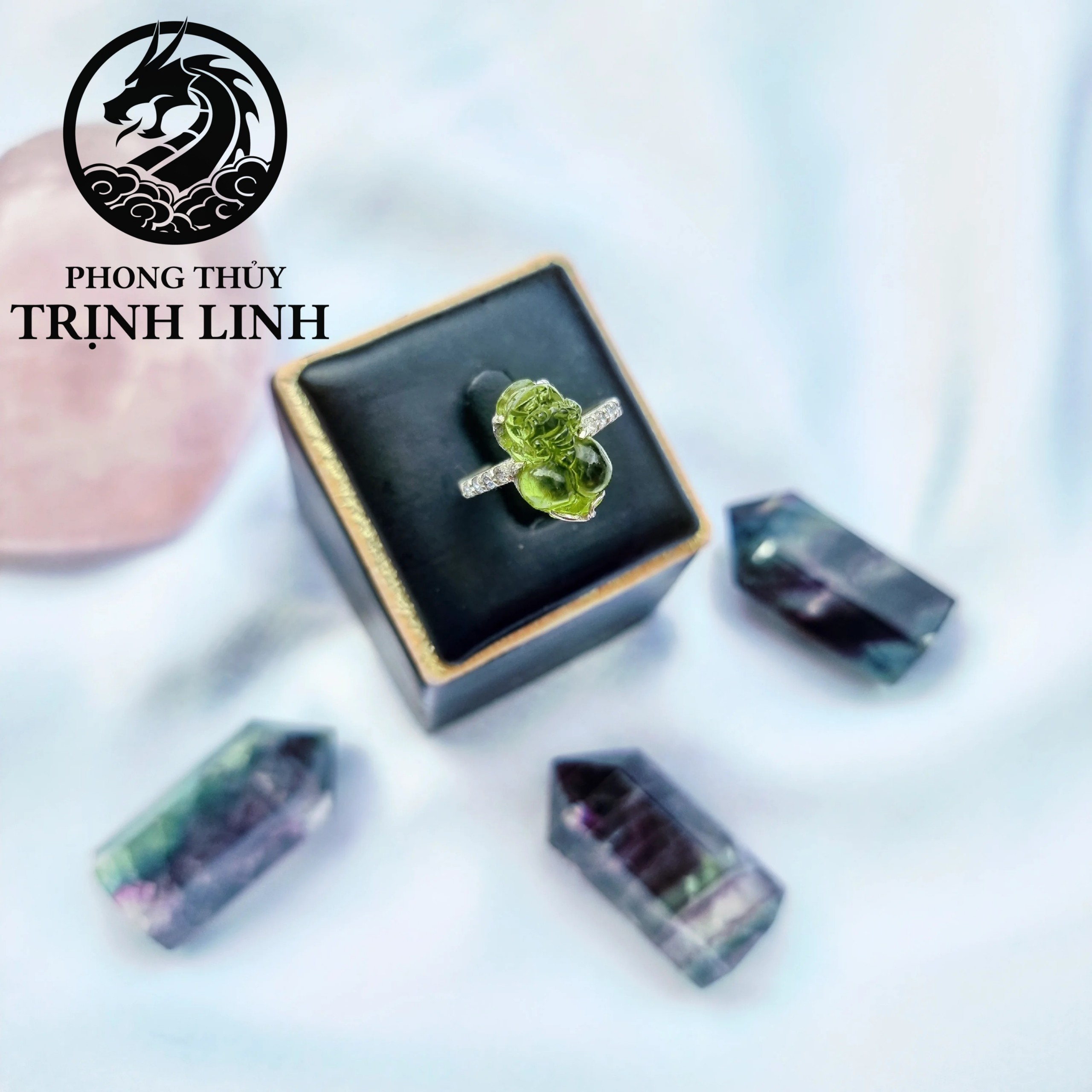 Nhẫn bạc tỳ hưu peridot