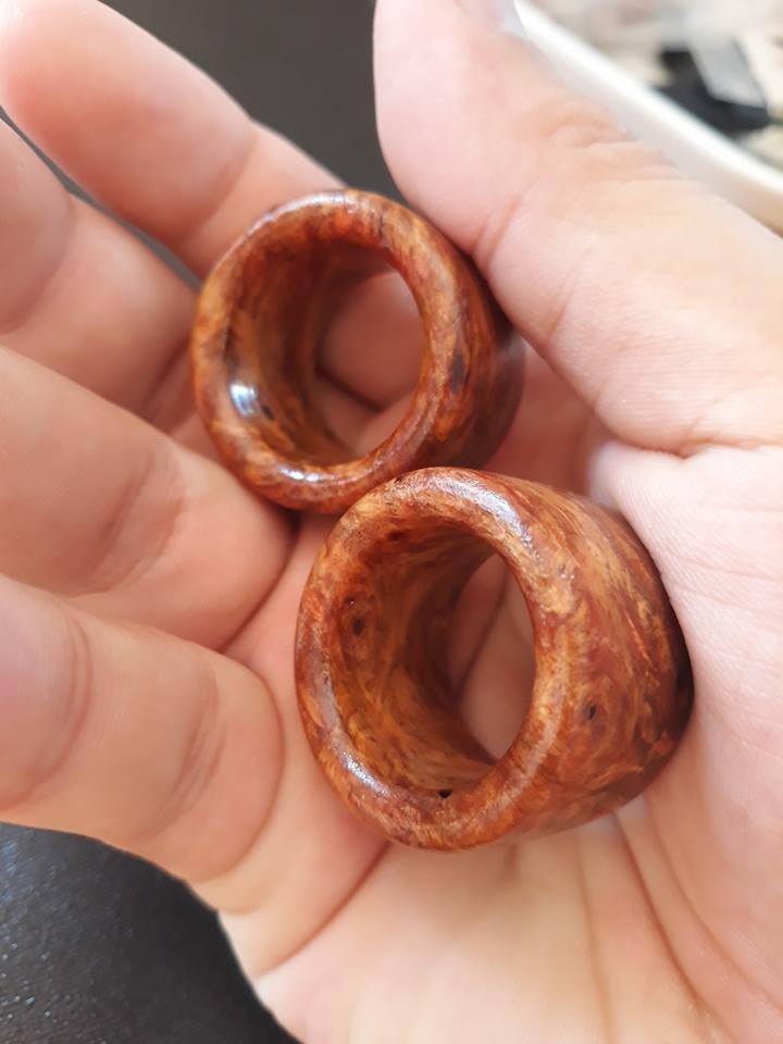 NHẪN CÀN LONG GỖ NU HUYẾT LONG