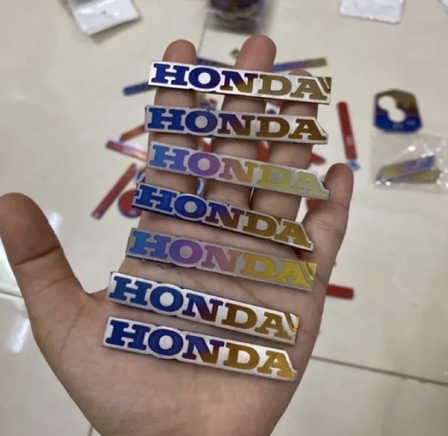 Tem logo Titan Honda dài nhỏ
