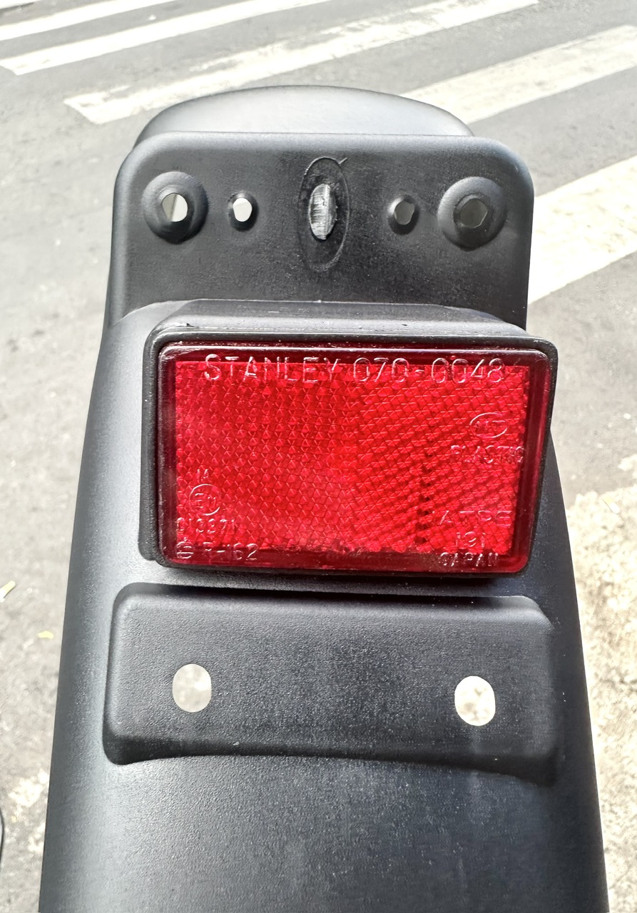 DÈ SAU XE MAX 3 ( TRUNG QUỐC )