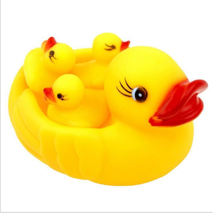 Đàn Vịt Thả Bồn Tắm 1 mẹ 3 con Có Còi Phát Nhạc