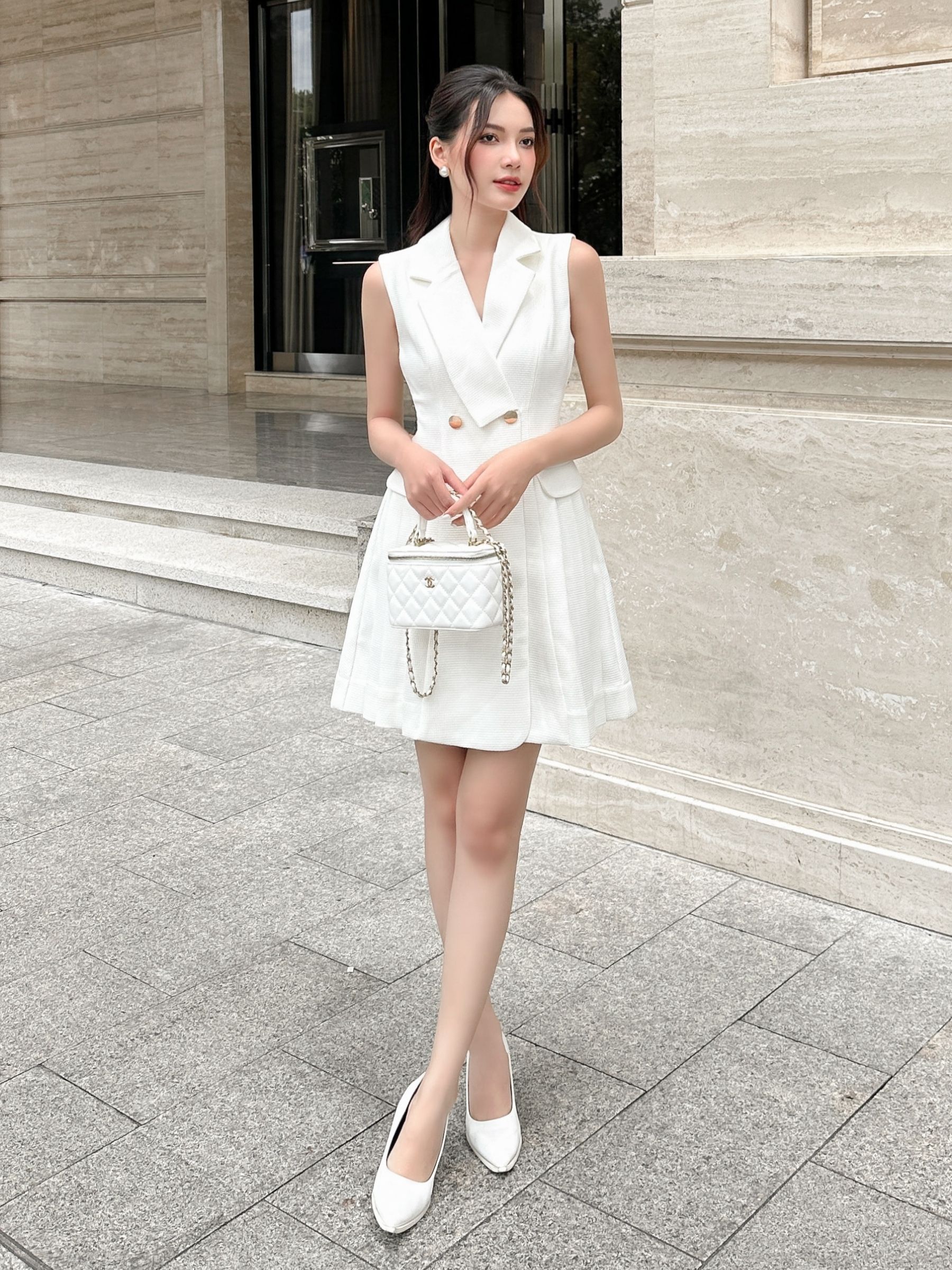 JOVEN Đầm Eleanor Cổ Vest Chiết Eo Trẻ Trung Thanh Lịch
