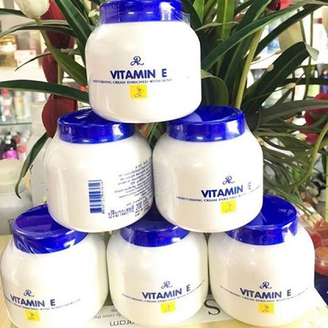 [GIẢM 5% ĐƠN 129K]Kem Dưỡng Ẩm Vitamin E Thái Lan 200g