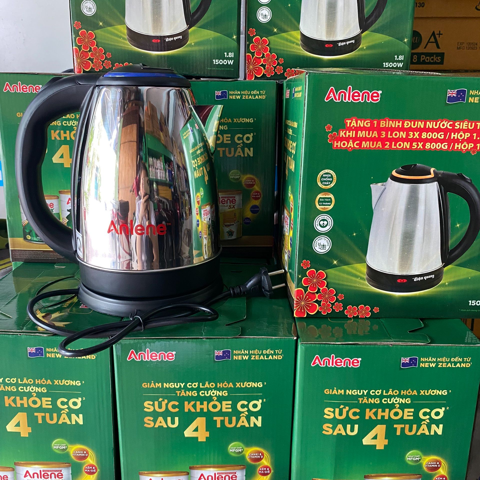 Ấm đun siêu tốc Điện Quang 1.8l quà từ Anlene