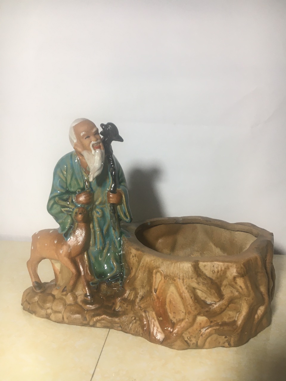 Chậu tượng Lão Mai